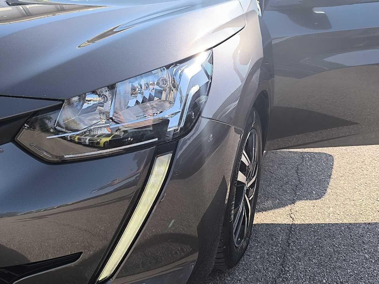 Peugeot Peugeot 208 usata 3
