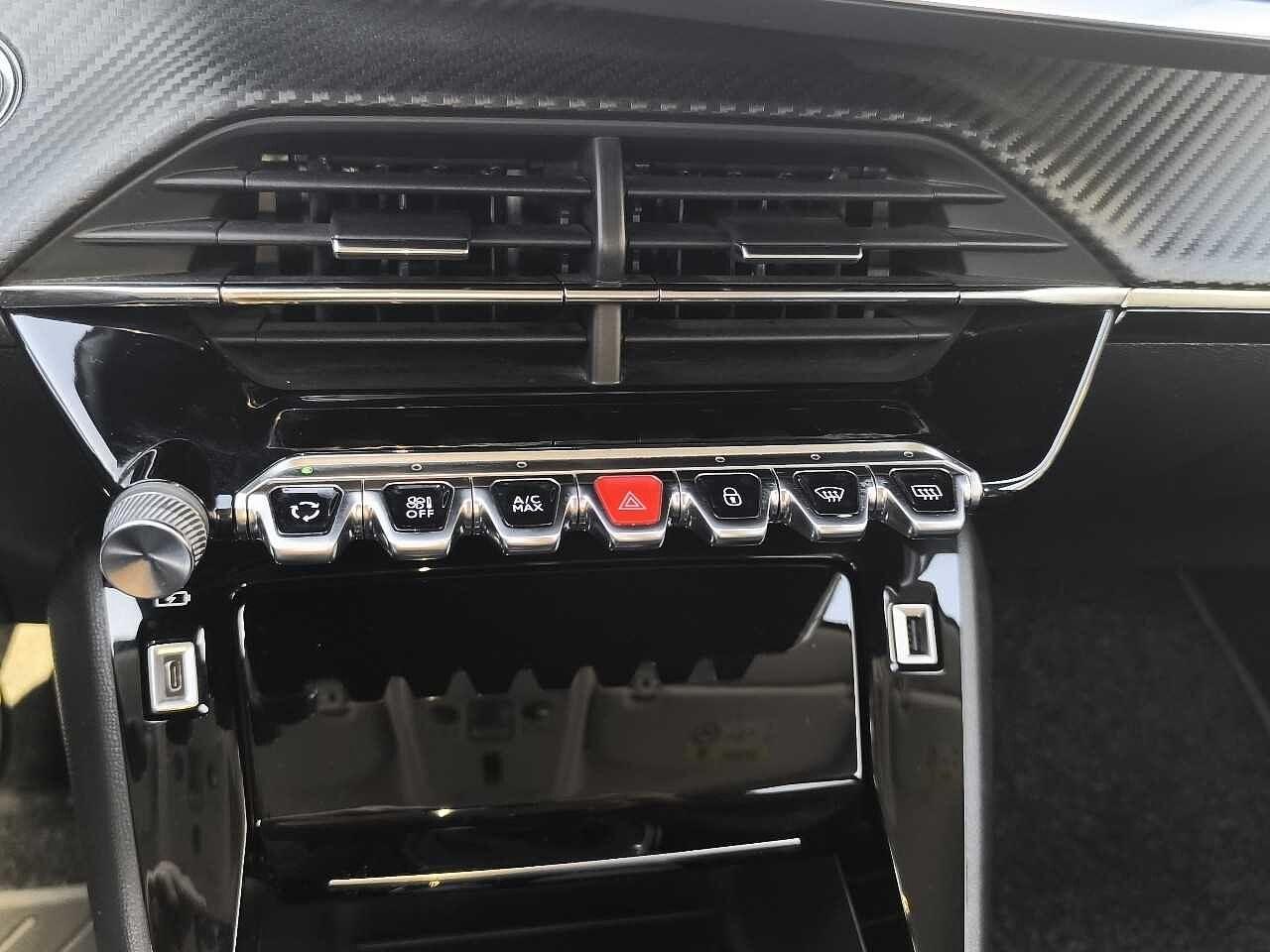 Peugeot Peugeot 208 usata 9