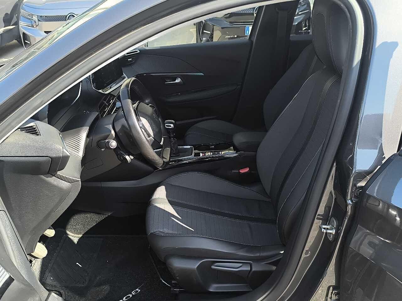 Peugeot Peugeot 208 usata 23