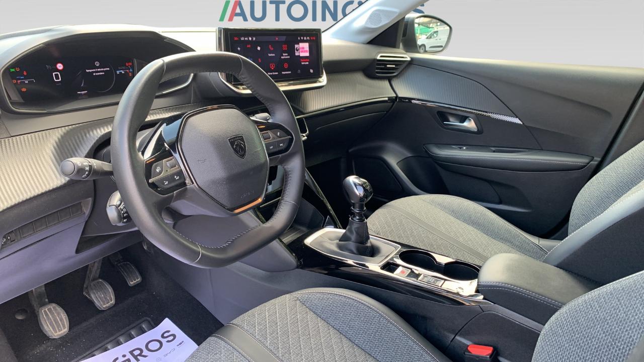 Peugeot 208 - Foto 3