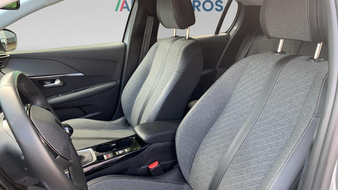Peugeot 208 - Foto 4