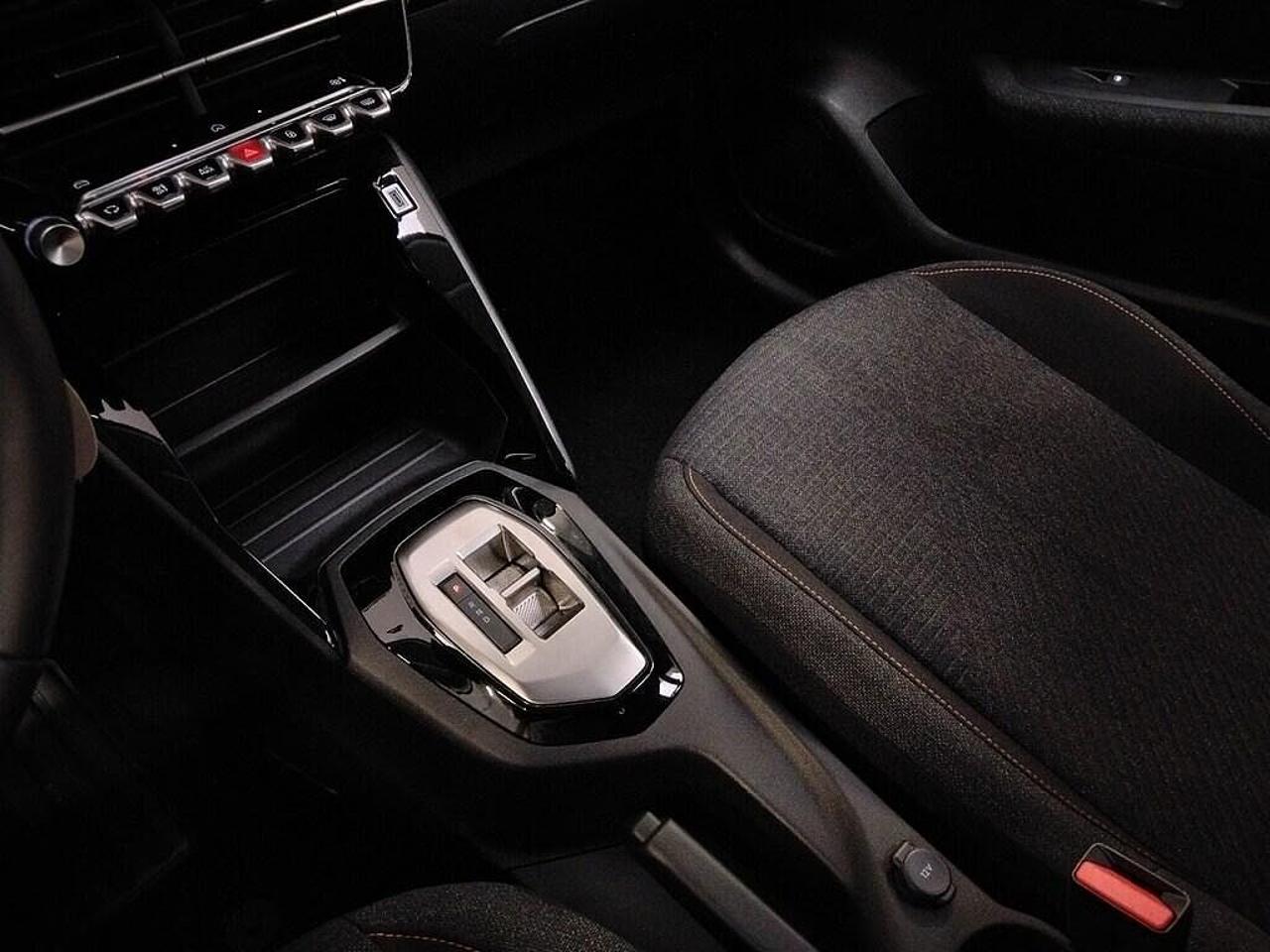 Peugeot Peugeot 208 usata 10