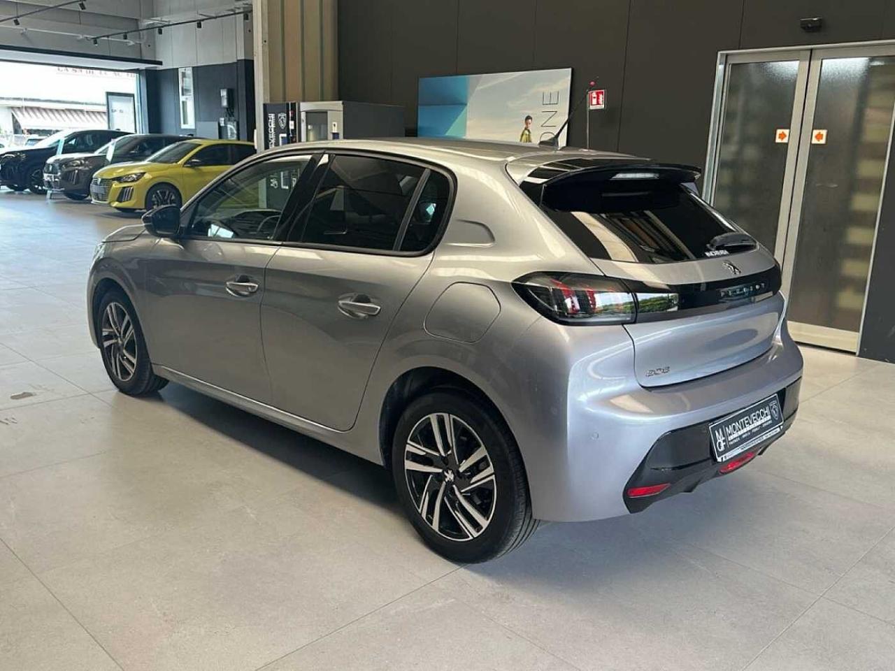 Peugeot Peugeot 208 usata 11
