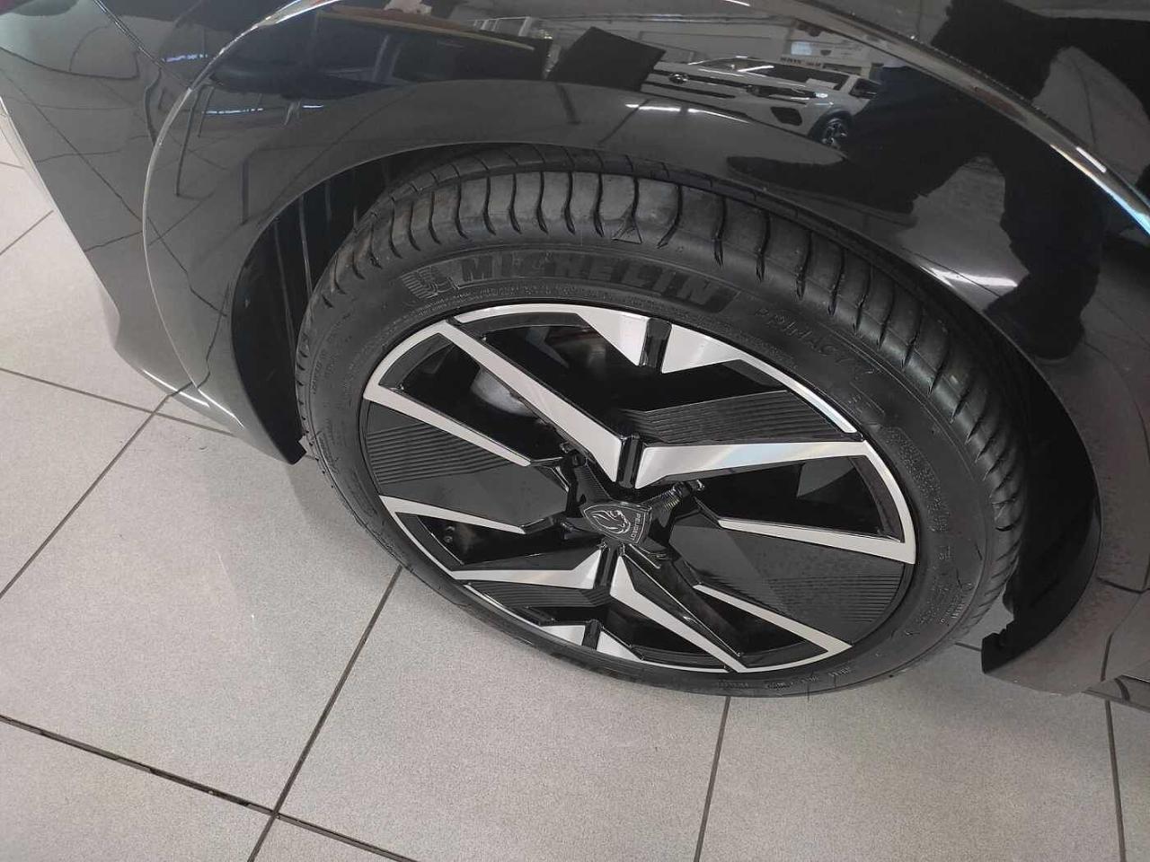 Peugeot Peugeot 208 usata 18