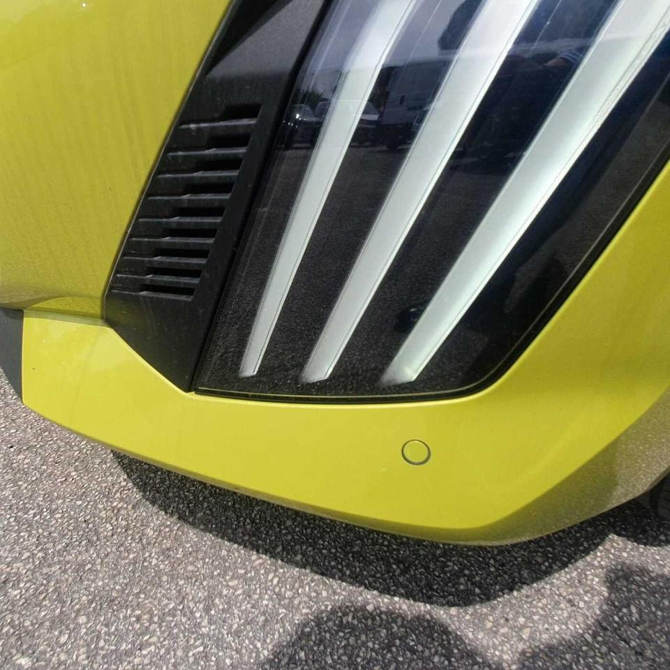 Peugeot 208 - Foto 2