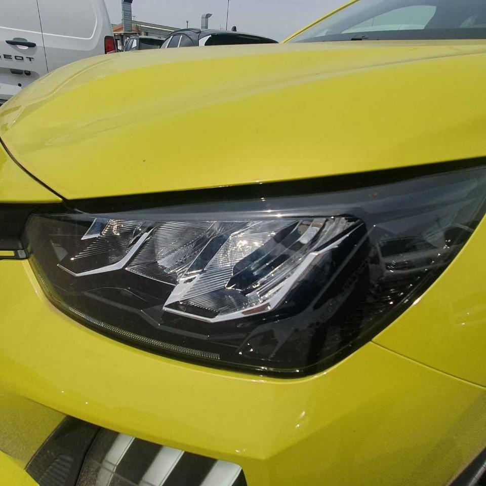 Peugeot 208 - Foto 4