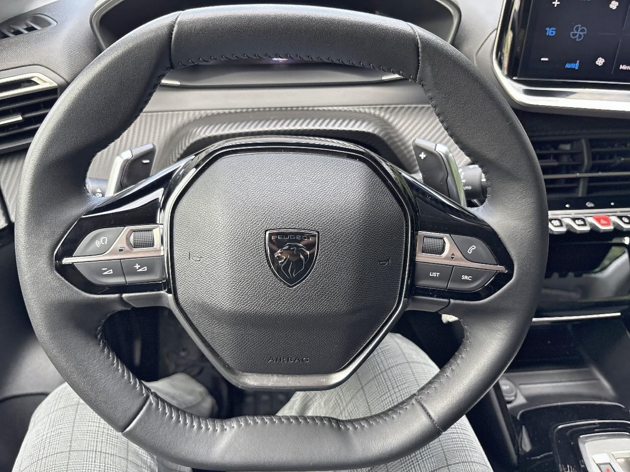 Peugeot 208 - Foto 4