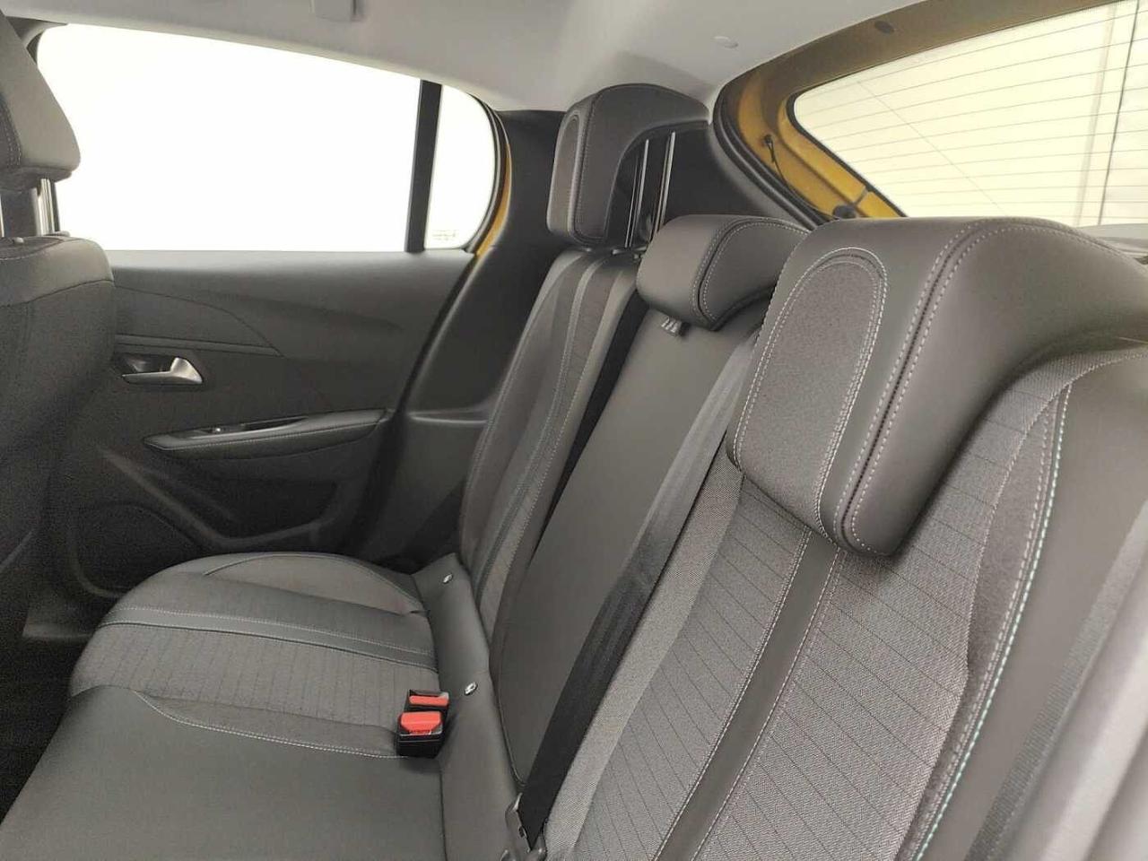 Peugeot 208 - Foto 4