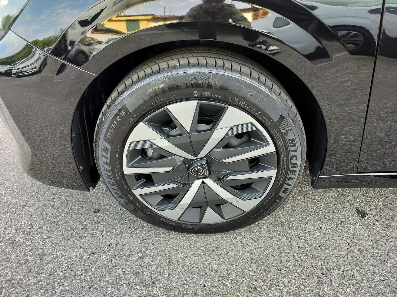 Peugeot Peugeot 208 usata 19
