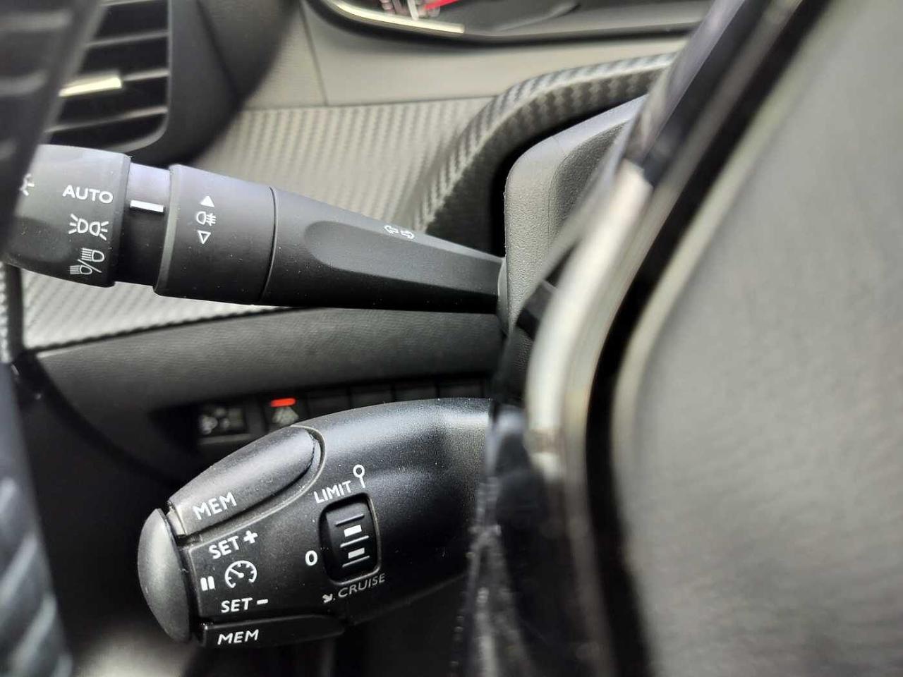 Peugeot Peugeot 208 usata 10
