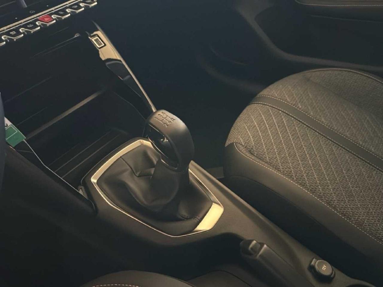 Peugeot Peugeot 208 usata 10