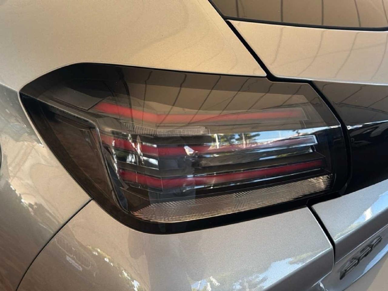 Peugeot Peugeot 208 usata 12