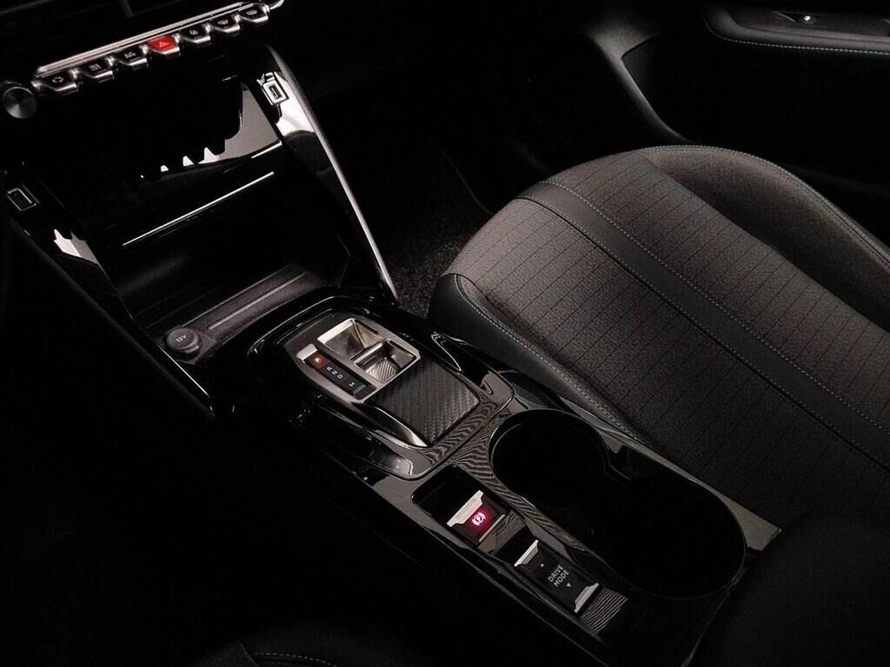 Peugeot Peugeot 208 usata 10