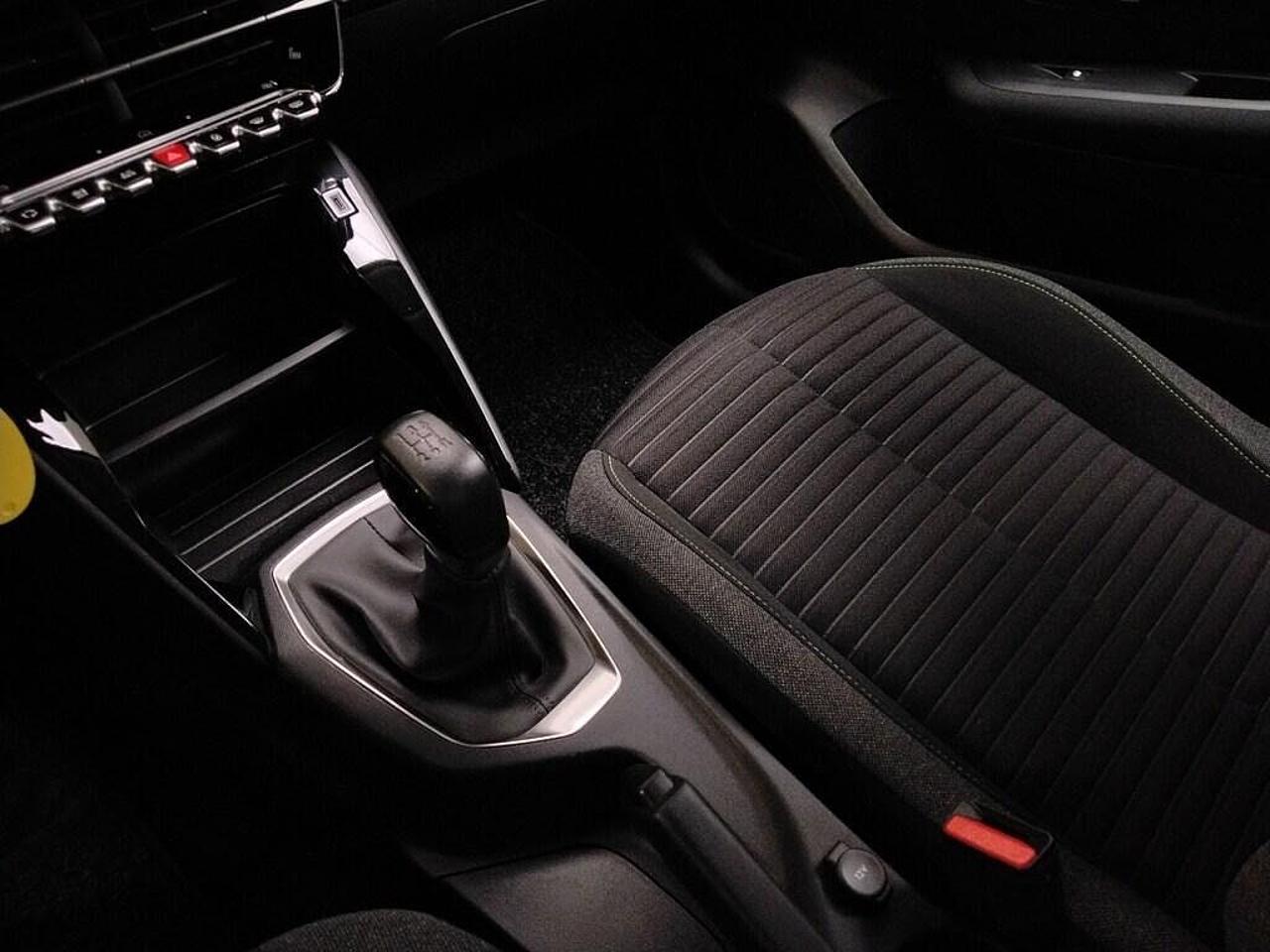 Peugeot Peugeot 208 usata 10