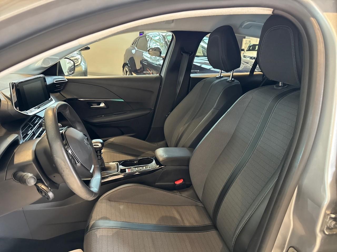 Peugeot Peugeot 208 usata 21