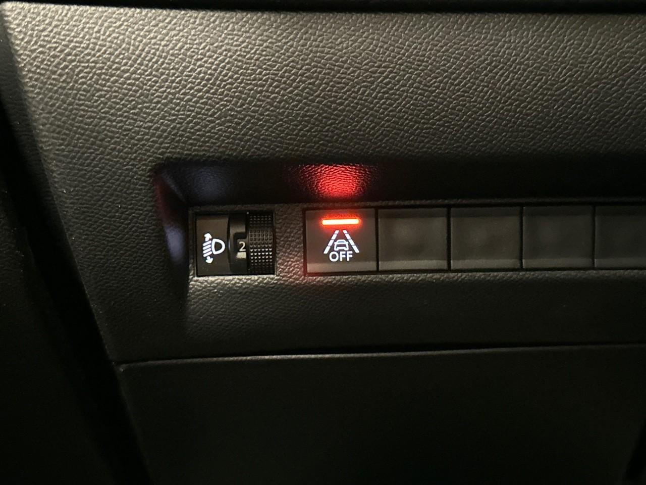 Peugeot Peugeot 208 usata 9