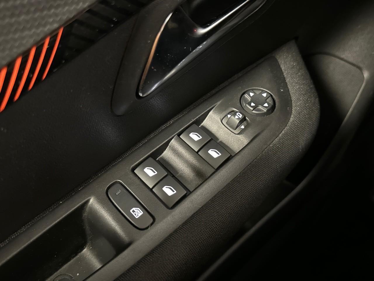 Peugeot Peugeot 208 usata 10