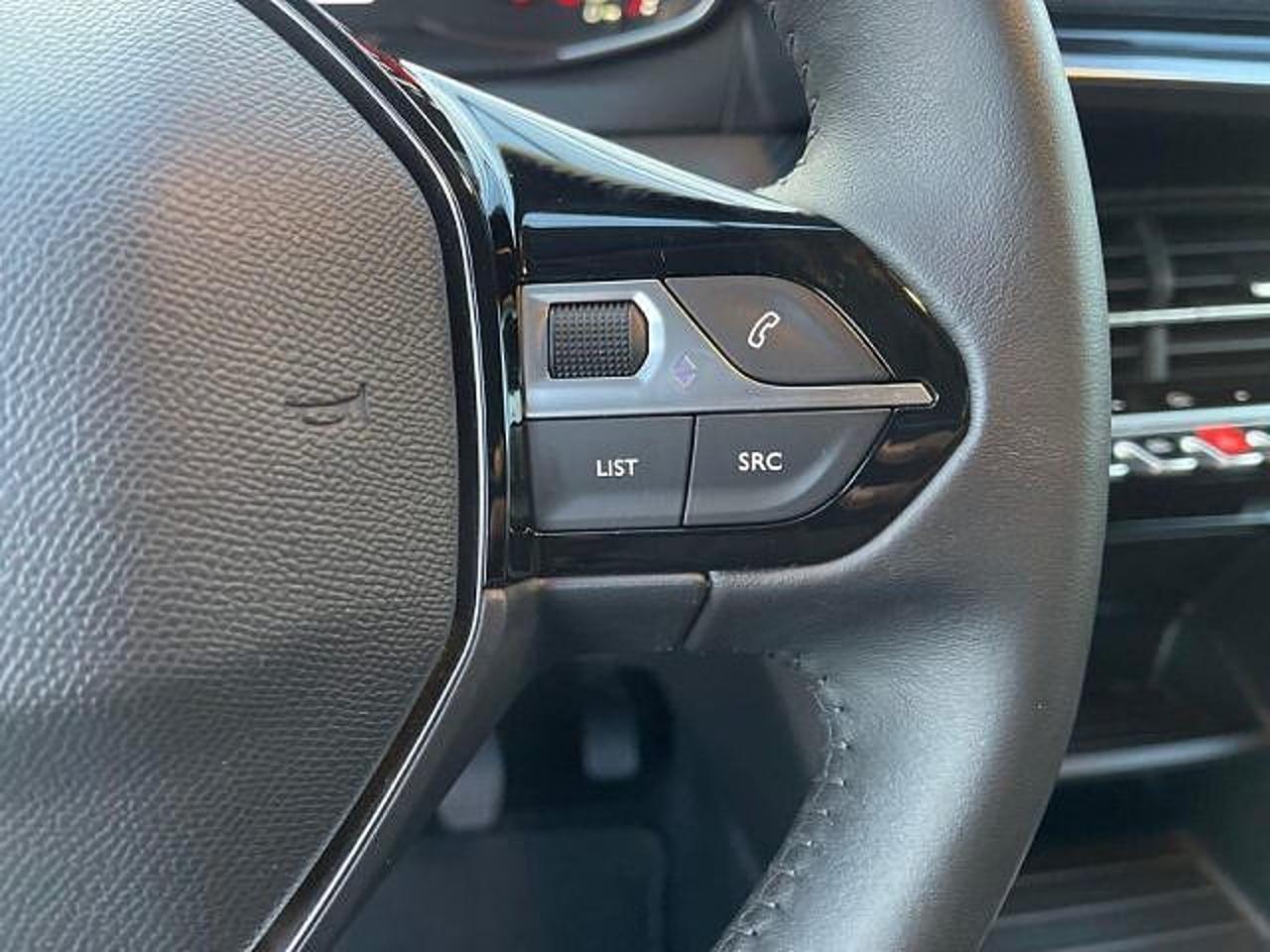 Peugeot Peugeot 208 usata 12