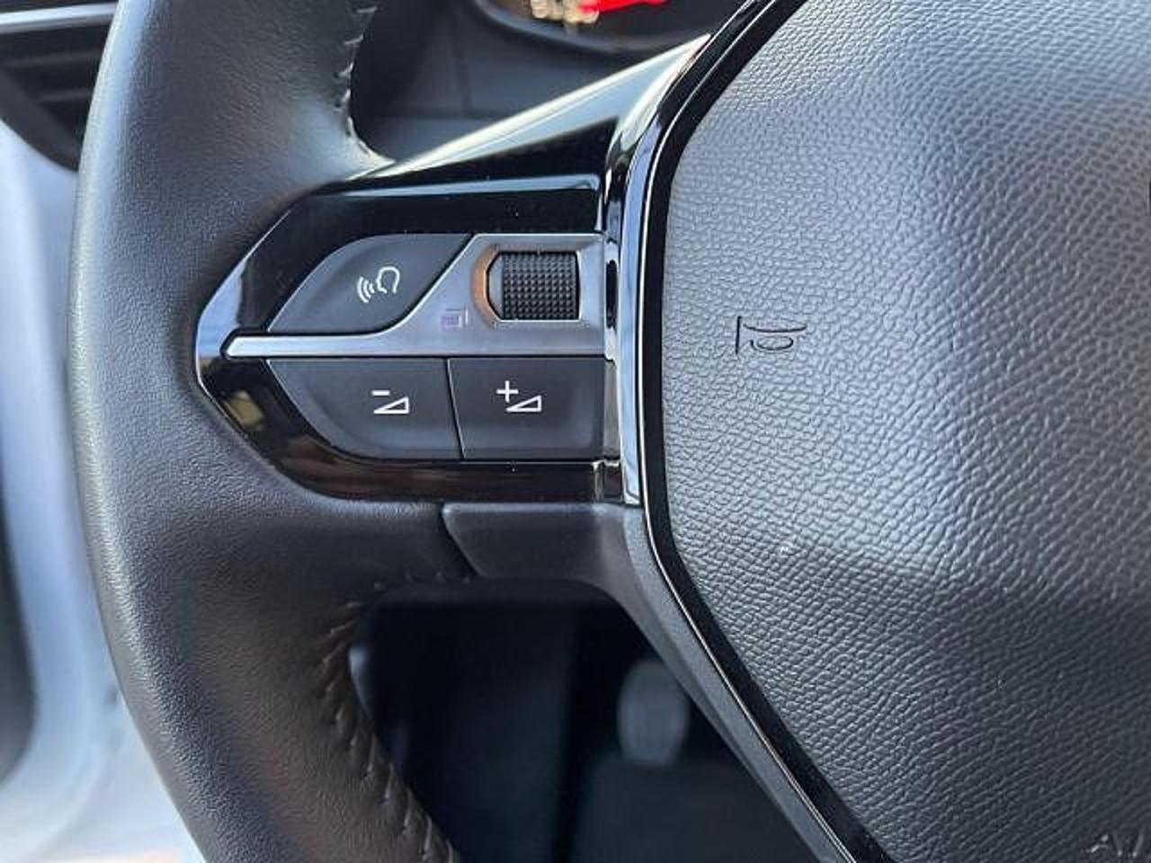 Peugeot Peugeot 208 usata 13
