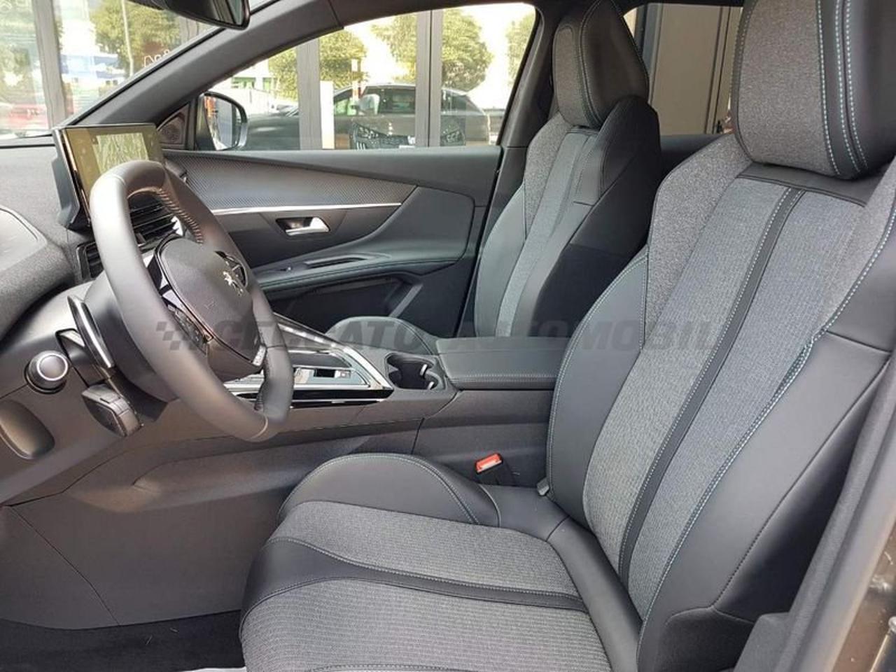 Peugeot Peugeot 3008 usata, con cerchi in lega