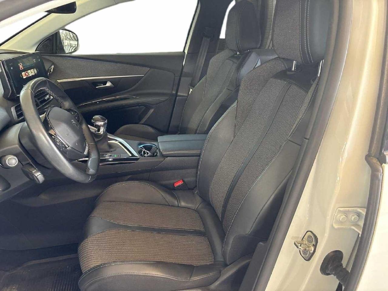 Peugeot Peugeot 3008 usata 13