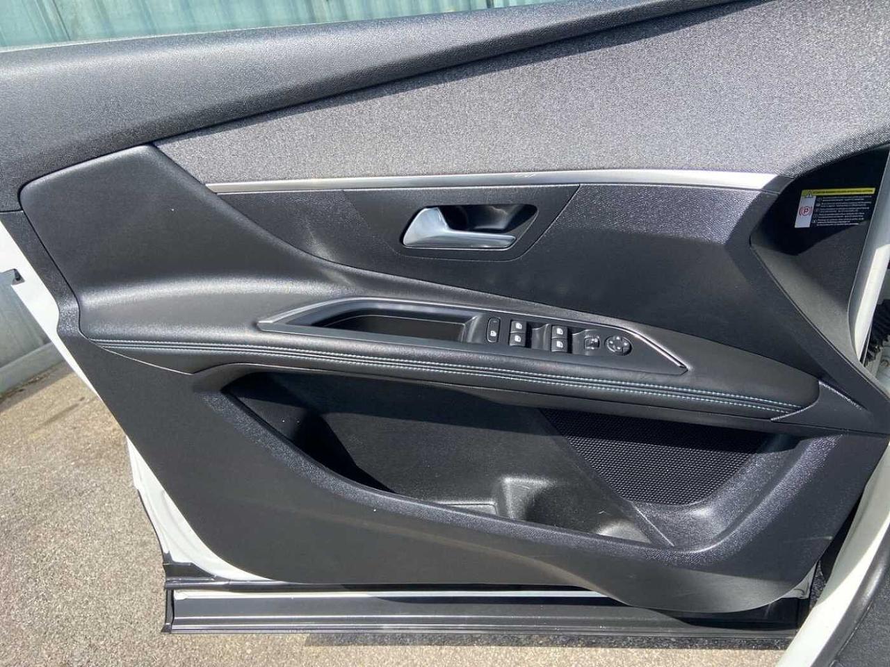 Peugeot Peugeot 3008 usata 13