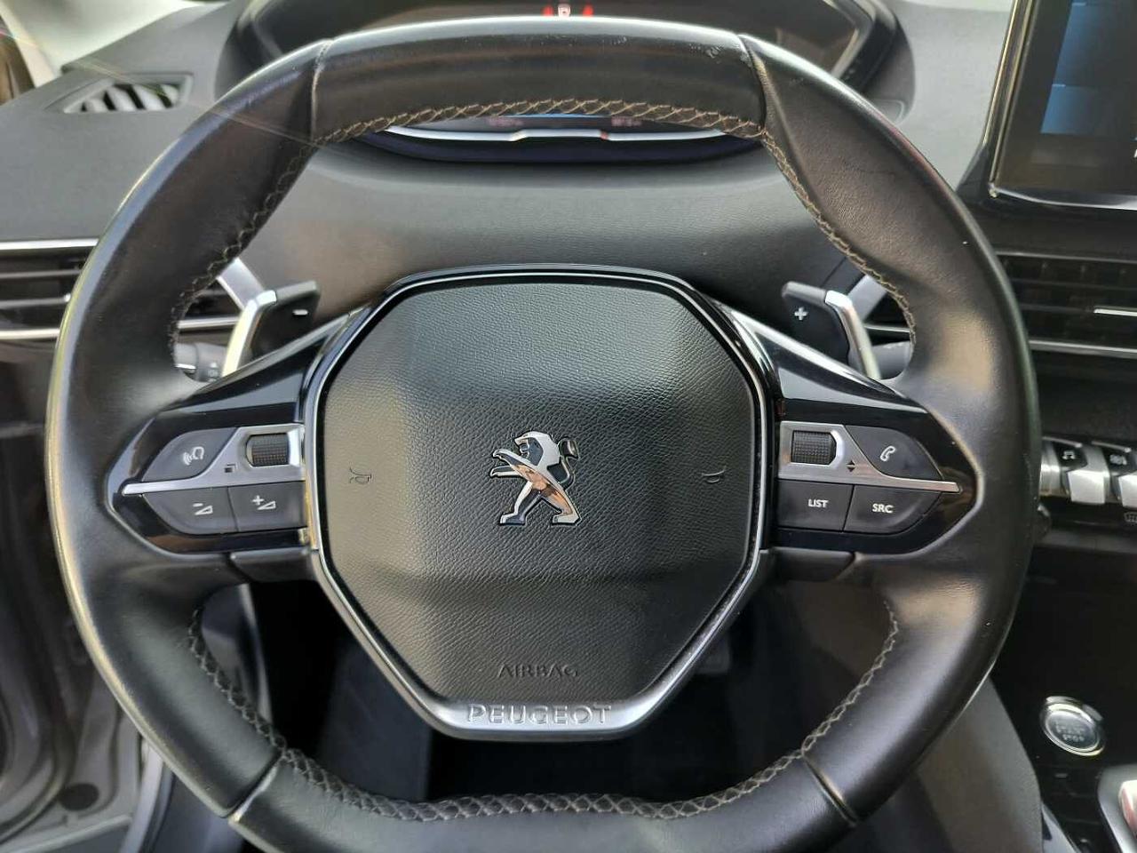 Peugeot Peugeot 3008 usata, con accensione automatica luci di emergenza in caso di forte decelerazione