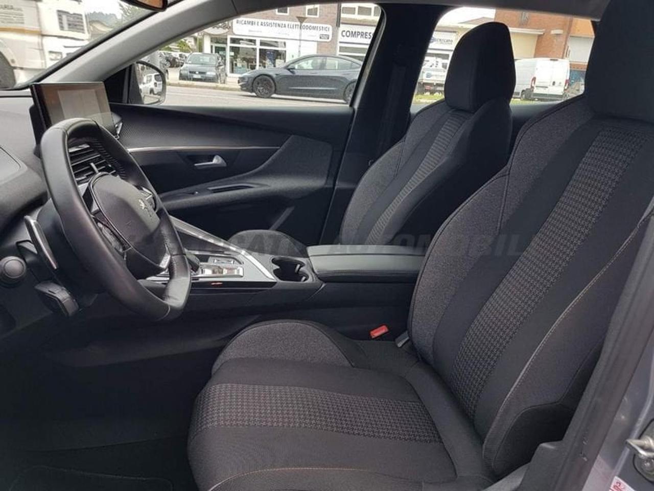 Peugeot Peugeot 3008 usata, con cerchi in lega