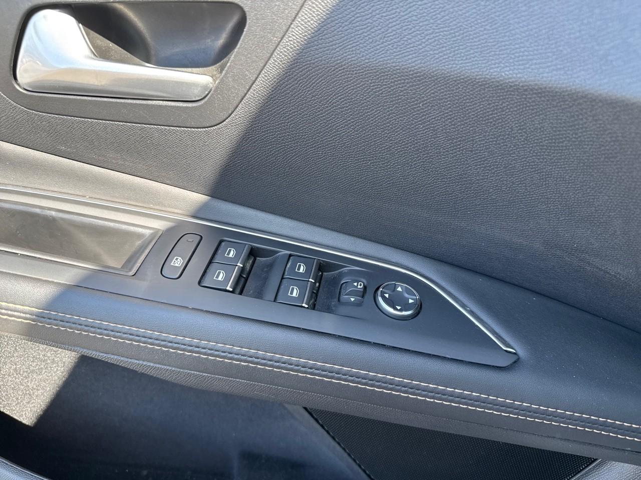 Peugeot Peugeot 3008 usata, con assistenza alla frenata di emergenza