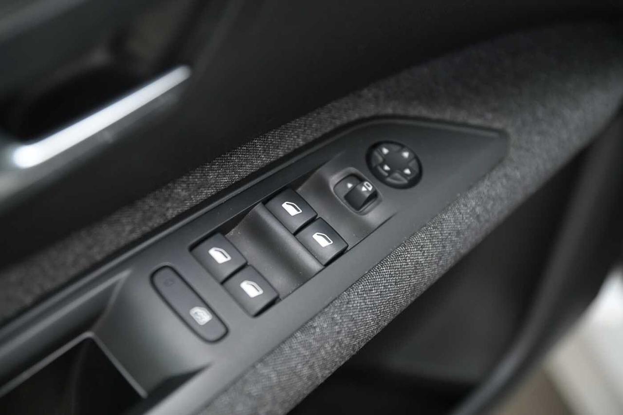 Peugeot Peugeot 3008 usata, con 5 porte