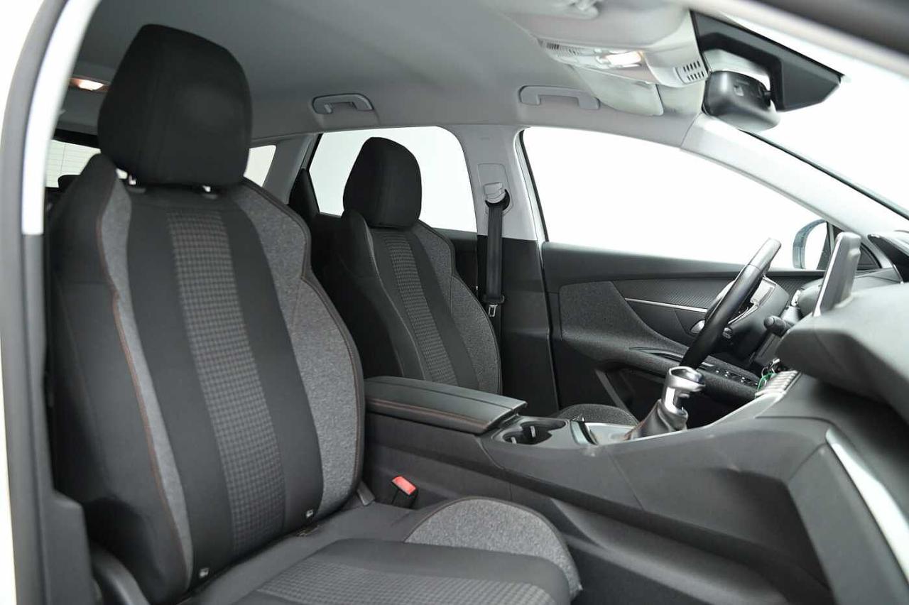 Peugeot Peugeot 3008 usata, con cerchi in lega leggera