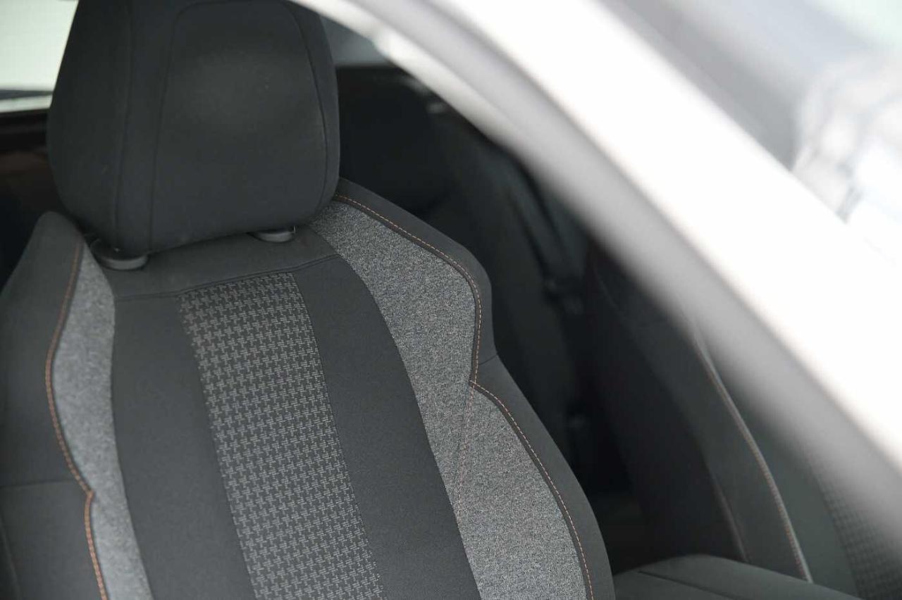 Peugeot Peugeot 3008 usata, con chiusura automatica delle porte in marcia