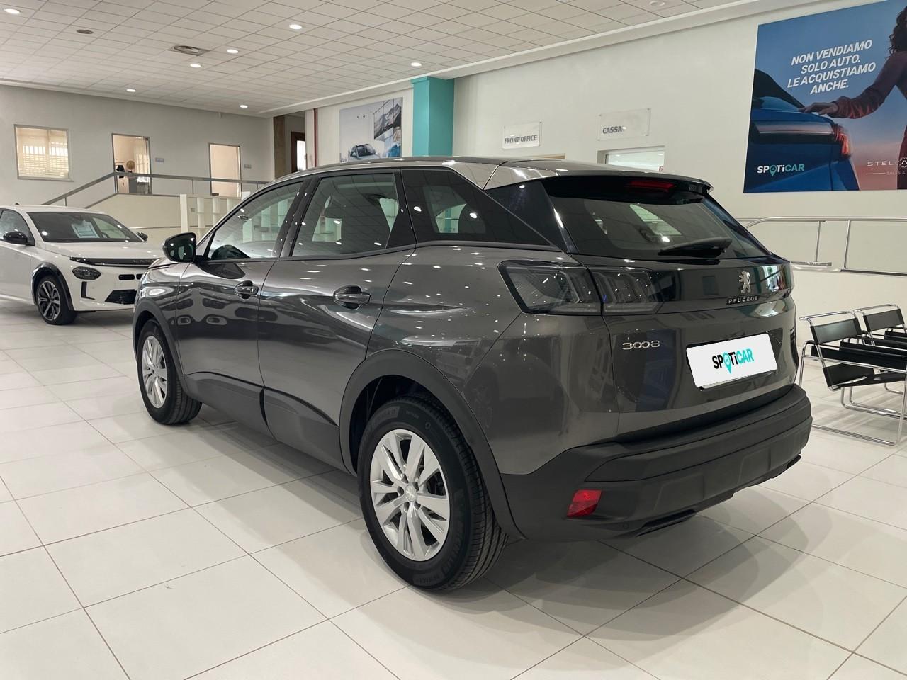 Peugeot Peugeot 3008 usata, con chiusura centralizzata a distanza , incl. cristalli elettrici e incl. blocco chiusura
