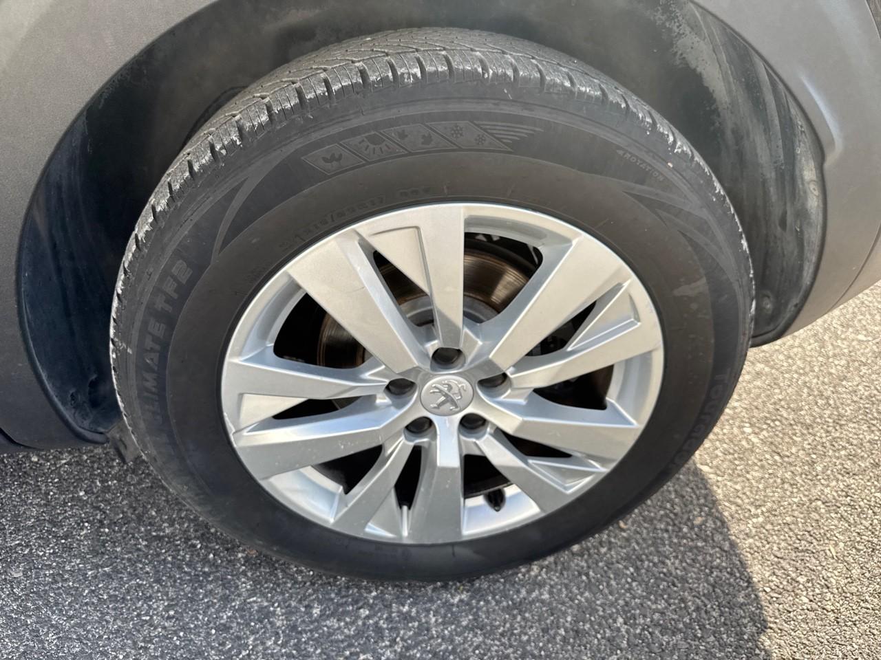 Peugeot Peugeot 3008 usata, con 4 freni a disco con 2 dischi ventilati
