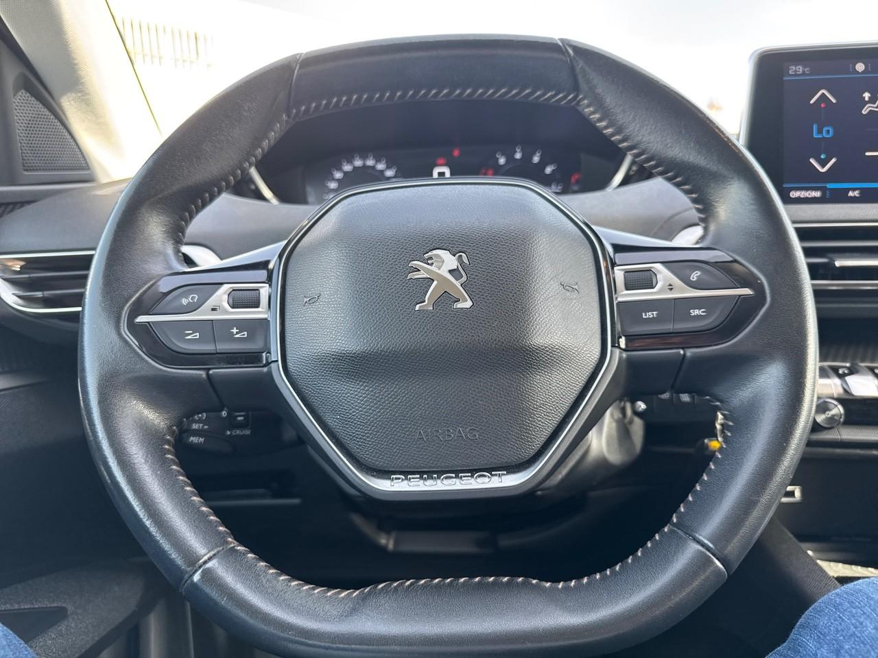 Peugeot Peugeot 3008 usata, con airbag anteriore conducente intelligente, airbag anteriore passeggero intelligente con interrutore di disattivazione