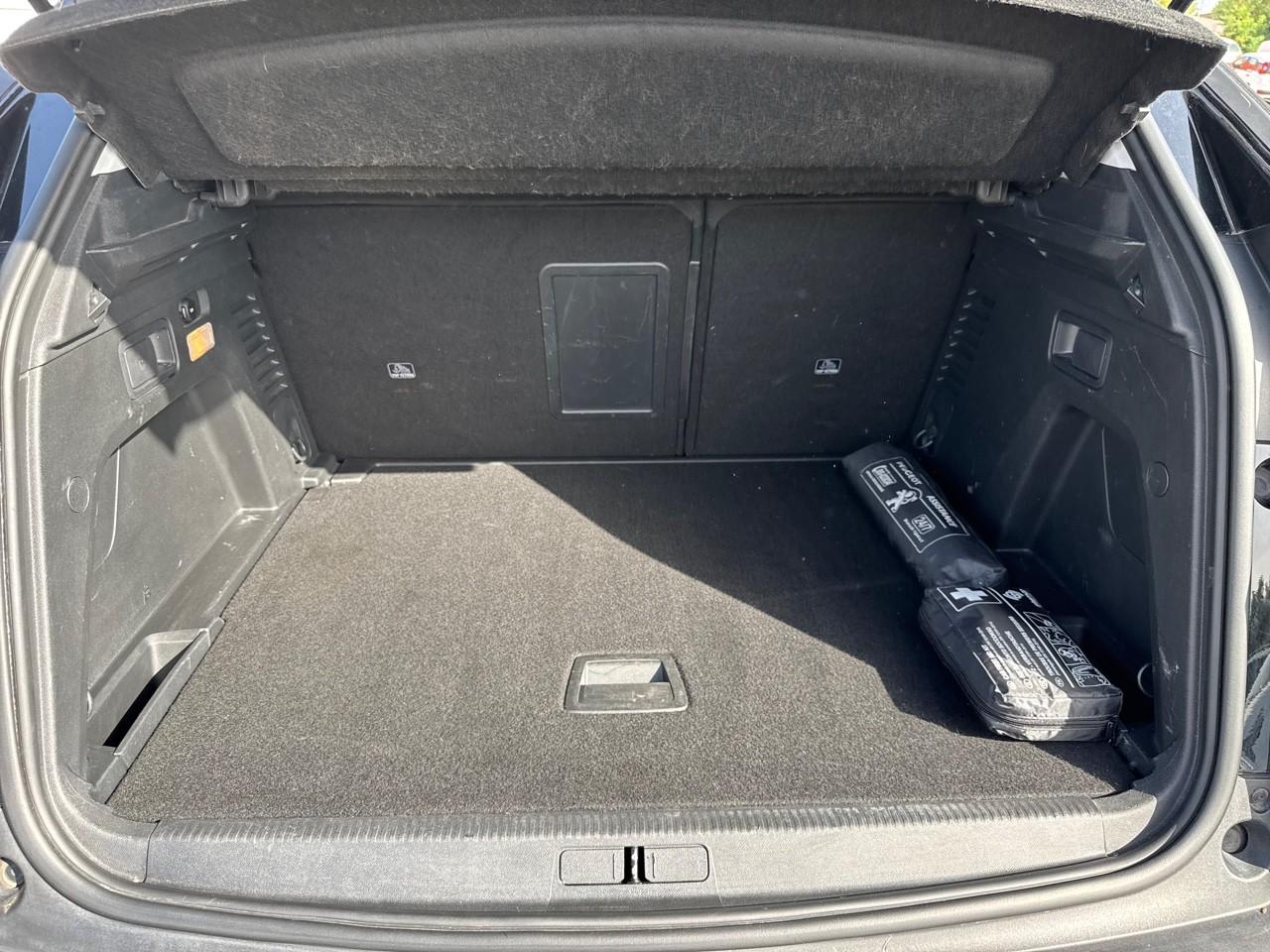 Peugeot Peugeot 3008 usata, con comandi audio al volante