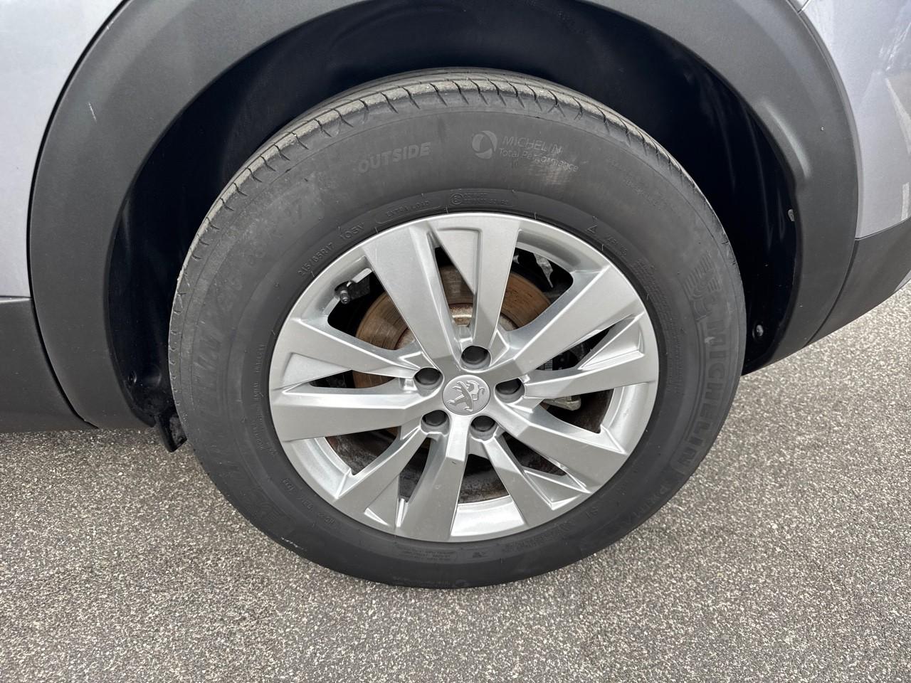 Peugeot Peugeot 3008 usata, con 4 freni a disco con 2 dischi ventilati
