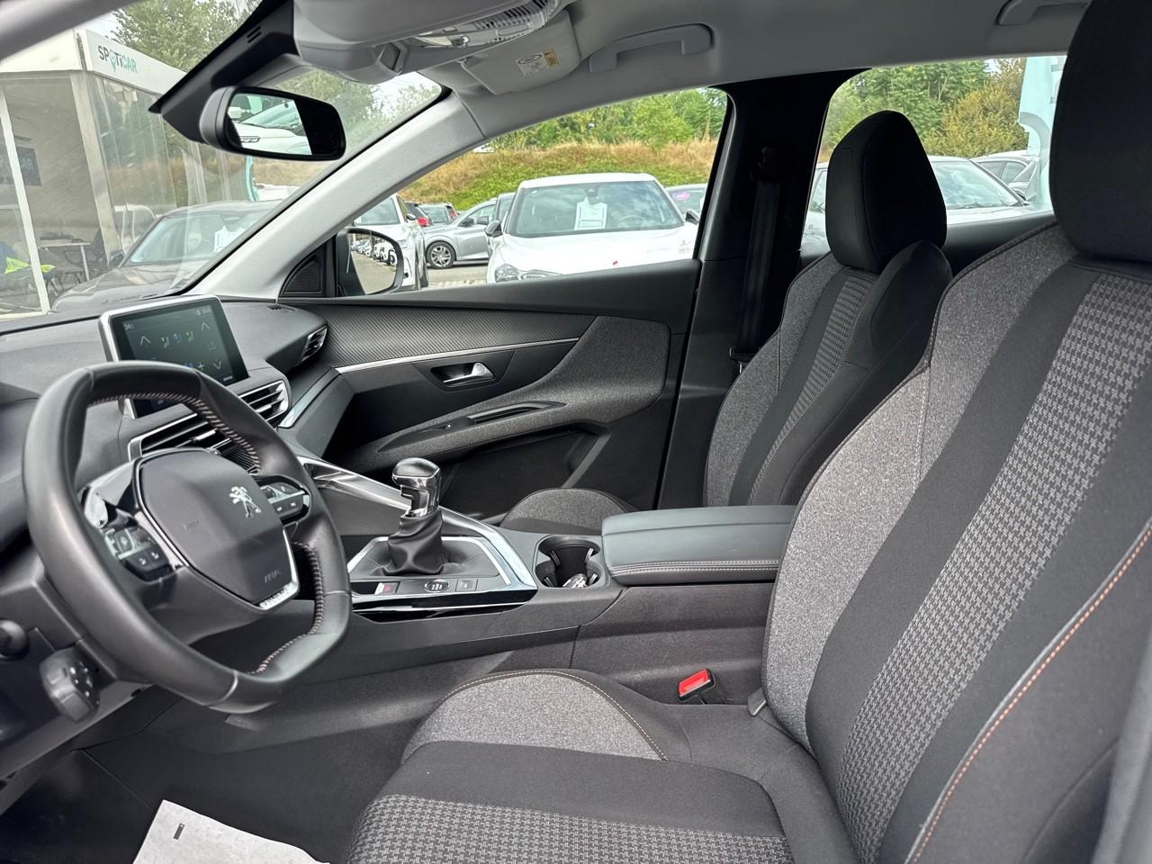 Peugeot Peugeot 3008 usata, con comandi media touch screen