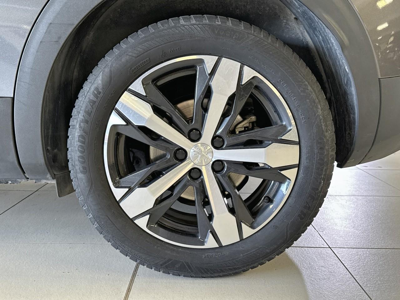 Peugeot Peugeot 3008 usata, con 4 freni a disco con 2 dischi ventilati