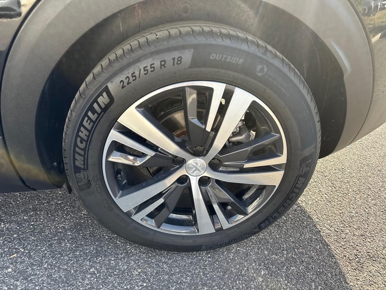 Peugeot Peugeot 3008 usata, con 4 freni a disco con 2 dischi ventilati