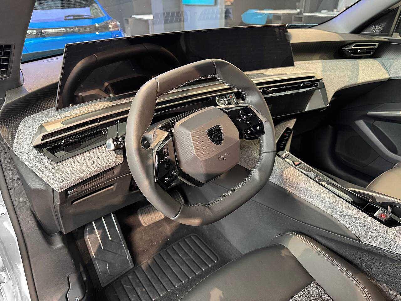 Peugeot Peugeot 3008 usata, con Decori interni in tessuto Rimini e modanature Graphene