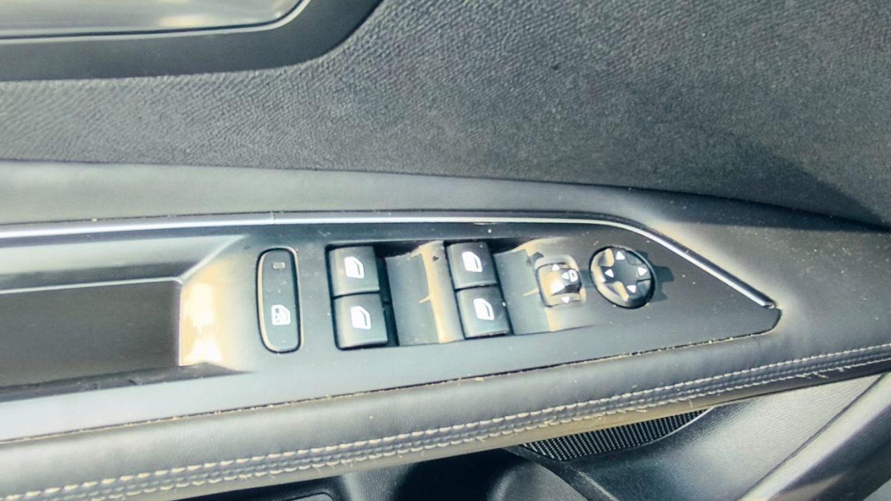 Peugeot Peugeot 3008 usata 12