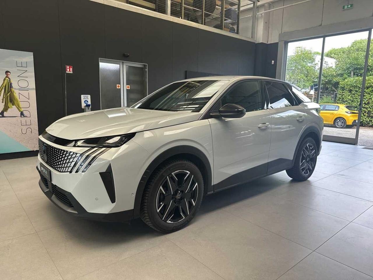 Peugeot Peugeot 3008 3008 1.2 hybrid Allure 145cv e-dcs6