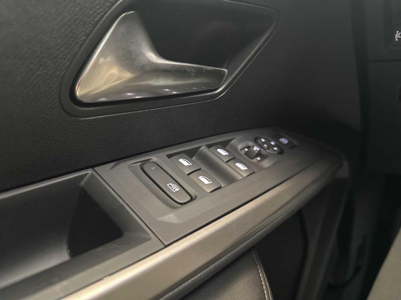 Peugeot Peugeot 3008 usata 10
