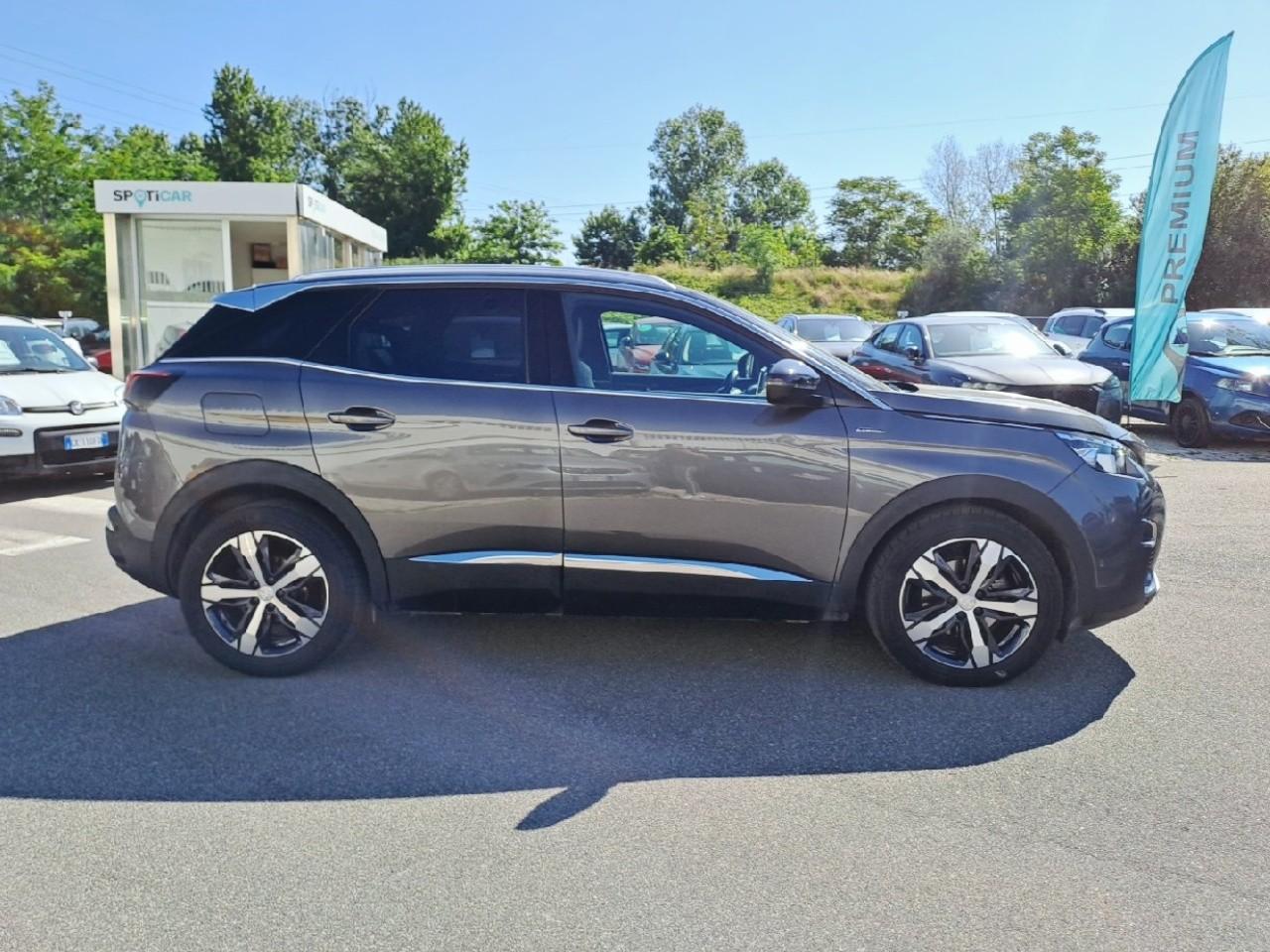 Peugeot Peugeot 3008 usata, con bracciolo posteriore
