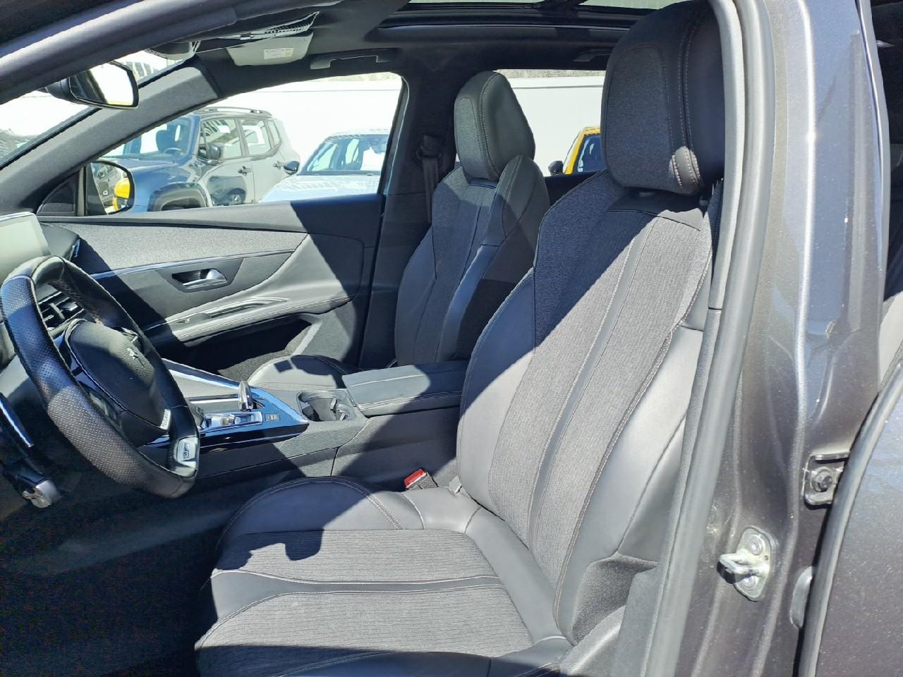 Peugeot Peugeot 3008 usata, con comandi apps