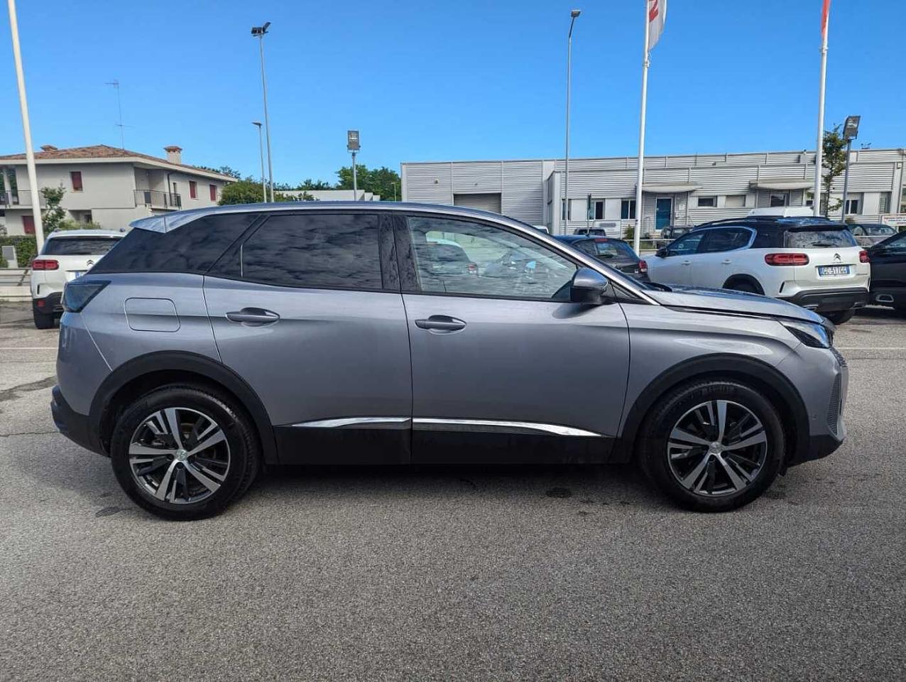 Peugeot Peugeot 3008 usata, con bracciolo porta oggetti