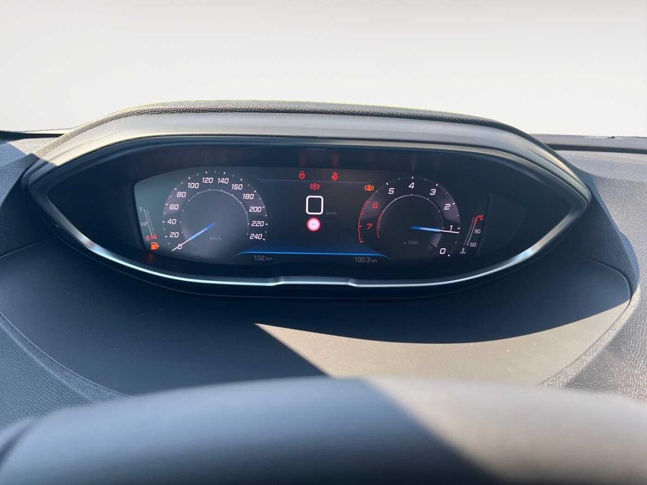 Peugeot Peugeot 3008 usata, con 5 porte