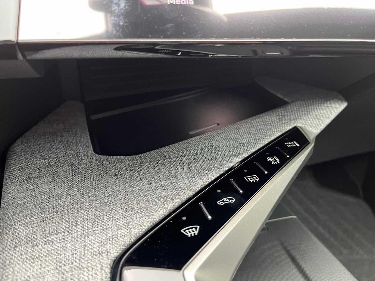 Peugeot Peugeot 3008 usata, con bracciolo porta oggetti