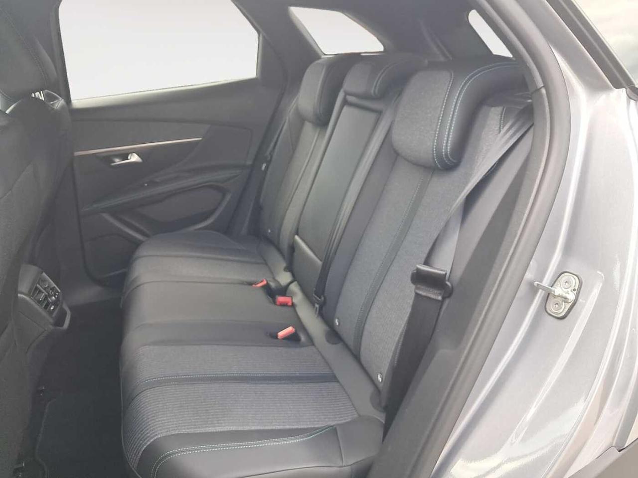 Peugeot Peugeot 3008 usata, con 5 sedili